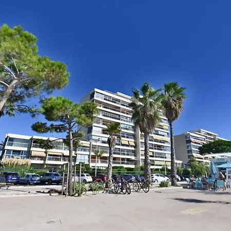 Breathtaking View Of The Big Blue Appartement